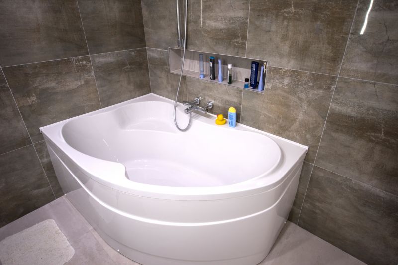 Elegant Bathtub Design